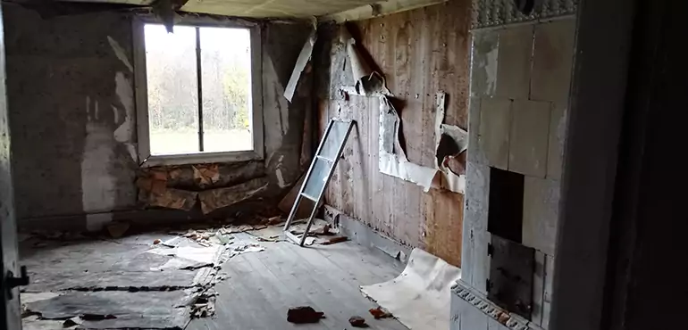Why Selling a Distressed House Through Traditional Methods Fails in Columbus